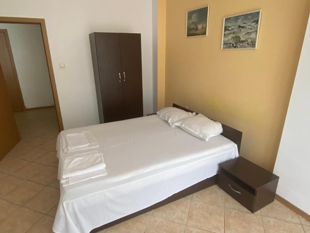Holiday Apartments Grand Kamelia Солнечный берег Экстерьер фото