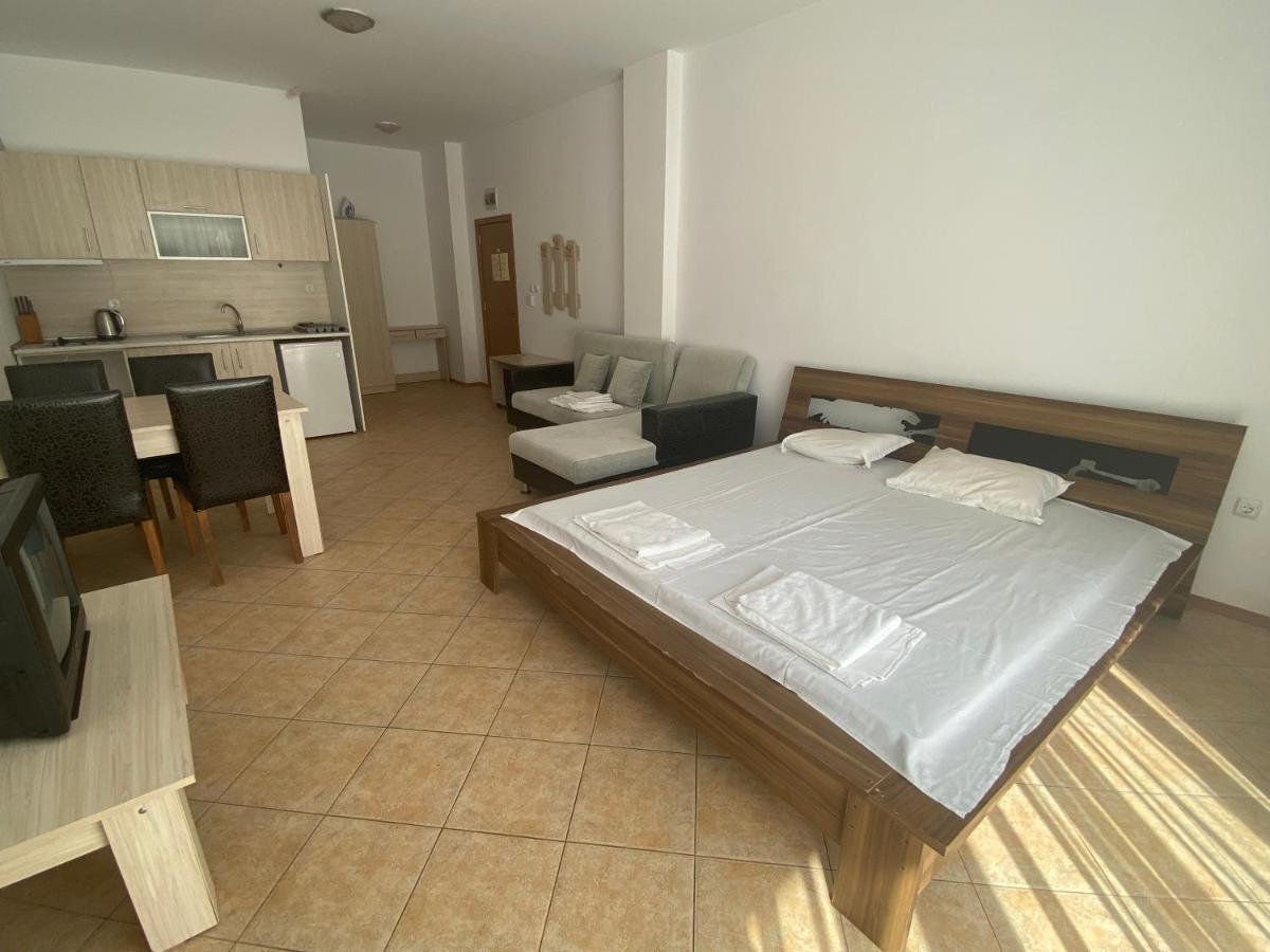 Holiday Apartments Grand Kamelia Солнечный берег Экстерьер фото